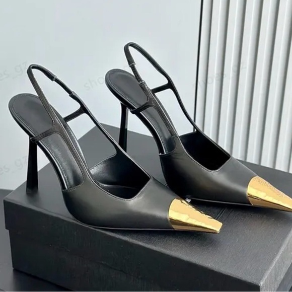 Saint Laurent Shoes - SAINT LAURENT
Jeanne 110 leather slingback pumps